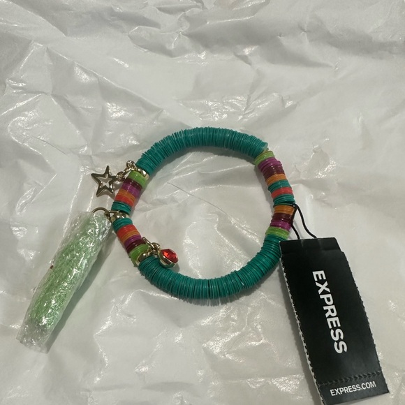 Express || NWT || Stretchy Boho Green Disc Charm Bracelet - Picture 5 of 5